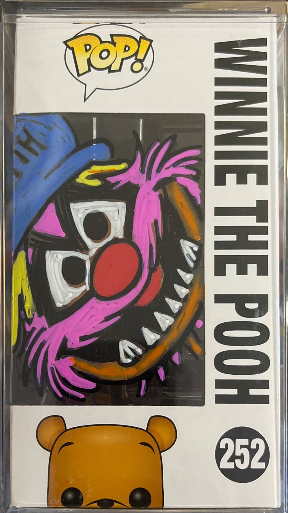Signed Winnie The Pooh With Window Art - Winnie the Pooh vinyl figure collectible [Barcode 889698112604] - Main Image 2