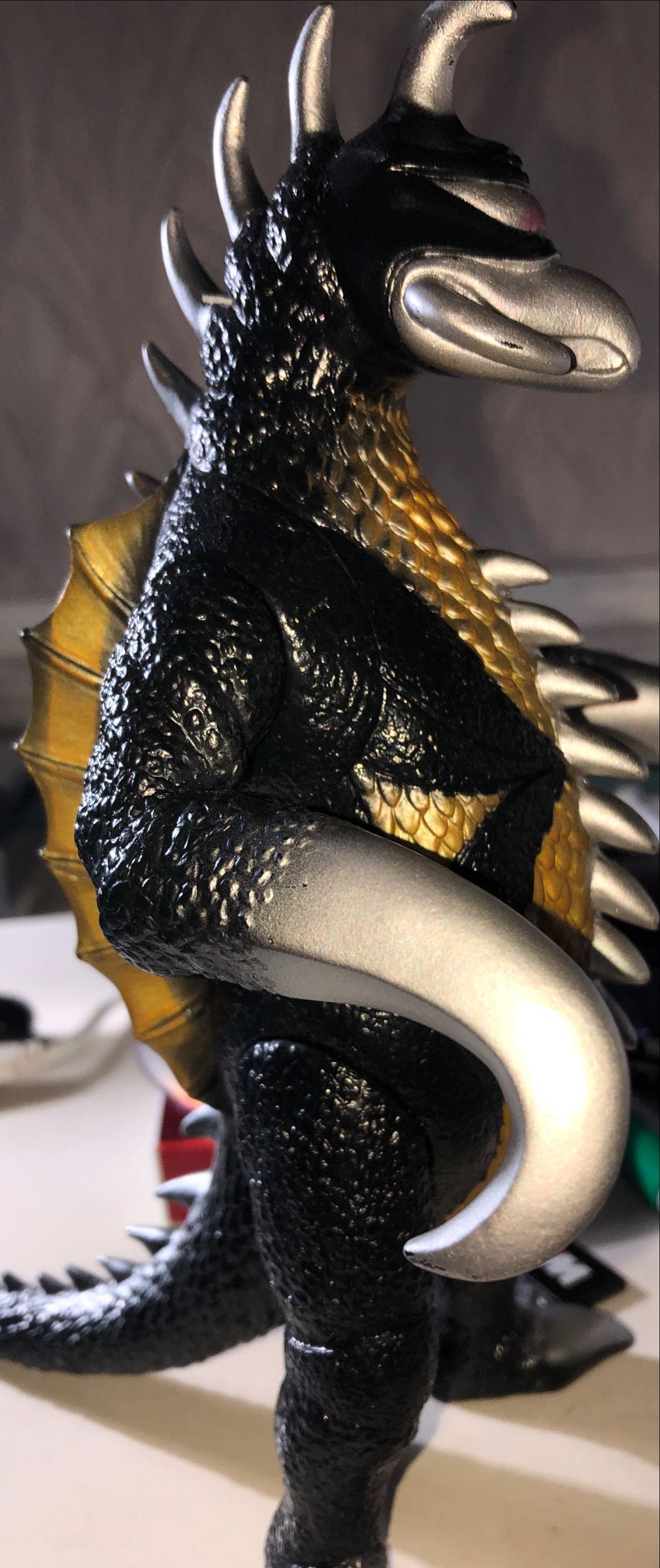 Gigan ( Bandai / 1972 ) - Godzilla vinyl figure collectible - Main Image 2
