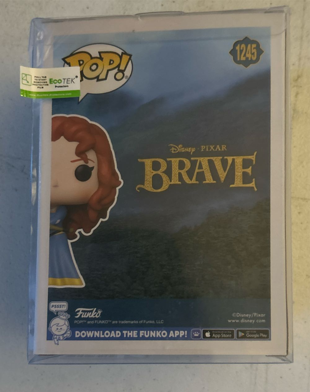 Merida - Brave vinyl figure collectible [Barcode 889698652452] - Main Image 3