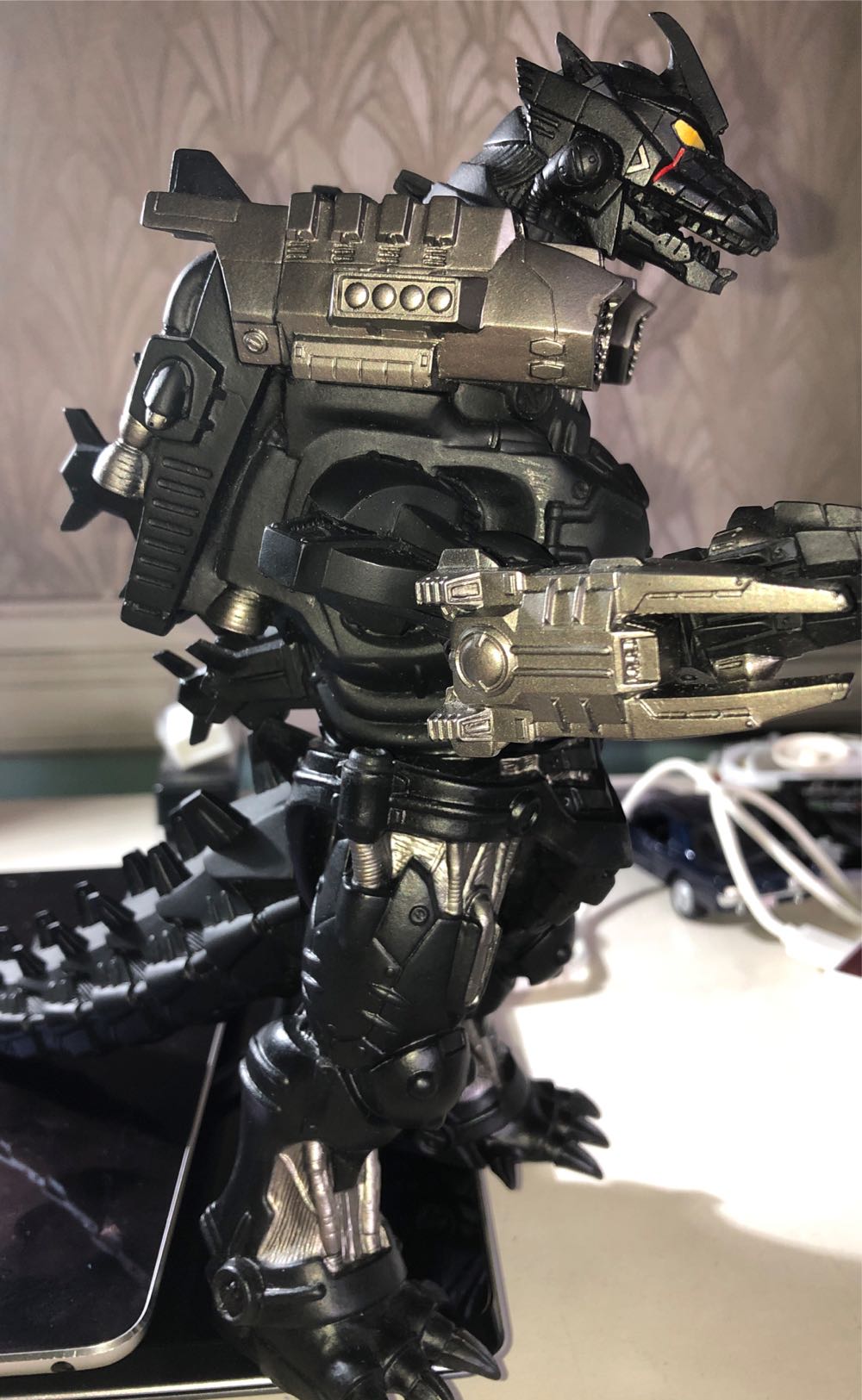 MechaGodzilla ( Bandai / 2002 ) - Godzilla vinyl figure collectible - Main Image 3