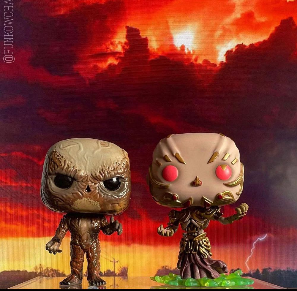 Vecna (Stranger Things) & Vecna (Dungeons & Dragons) (2 Pack) - Stranger Things vinyl figure collectible [Barcode 889698652117] - Main Image 4