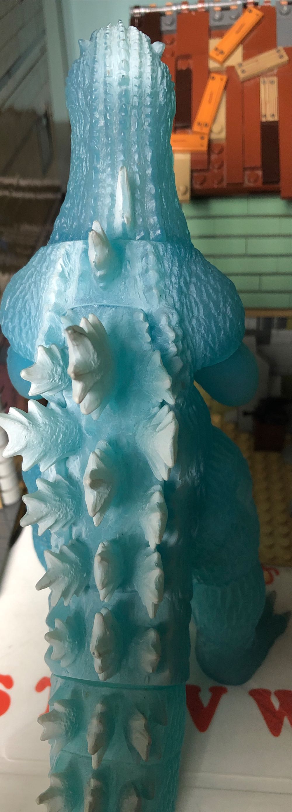 Godzilla ( Bandai / 2005 / Clear Blue ) - Godzilla vinyl figure collectible - Main Image 4