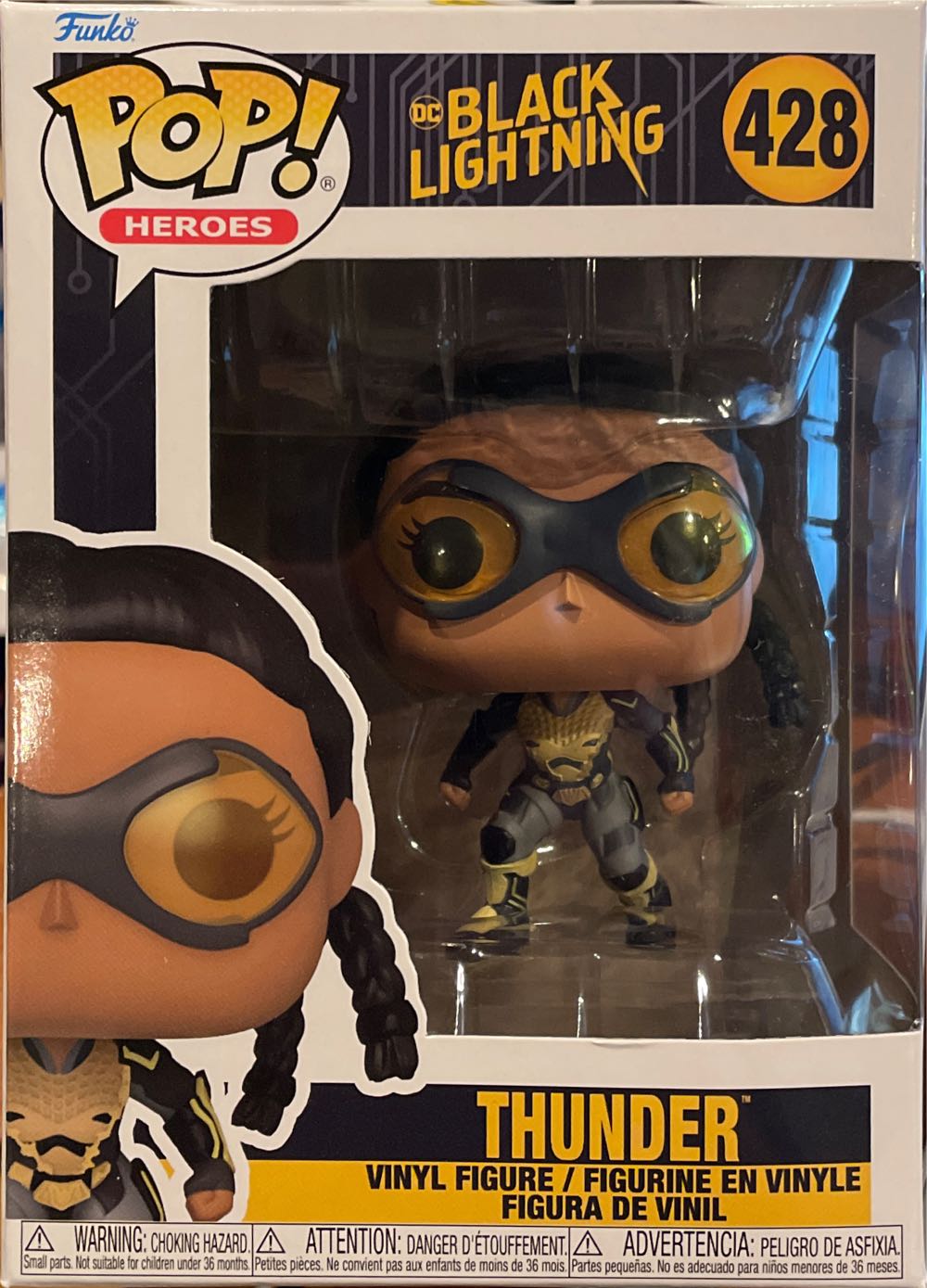Black Lightning: Thunder, #428 - DC Comics vinyl figure collectible [Barcode 889698575911] - Main Image 2