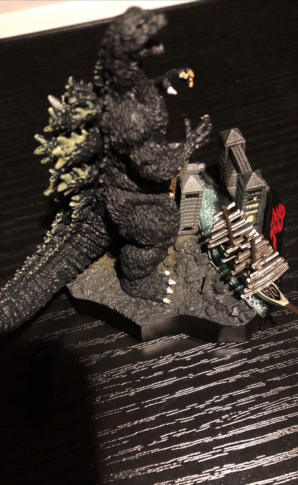 Godzilla ( Bandai / Complete Works 3rd / 1992 ) - Godzilla vinyl figure collectible - Main Image 3