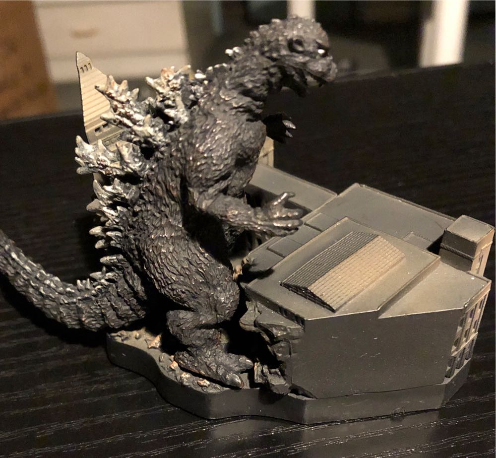 Godzilla ( Bandai / Complete Works Final / 1954 ) - Godzilla vinyl figure collectible - Main Image 2