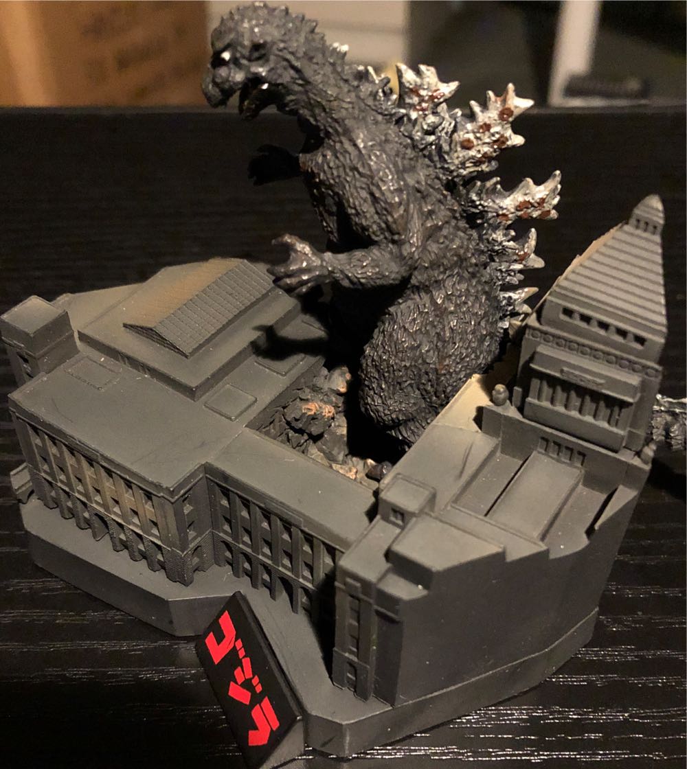 Godzilla ( Bandai / Complete Works Final / 1954 ) - Godzilla vinyl figure collectible - Main Image 3