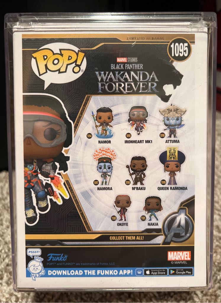 Black Panther: Ironheart MK1, #1095 - Marvel Universe vinyl figure collectible [Barcode 889698639392] - Main Image 2