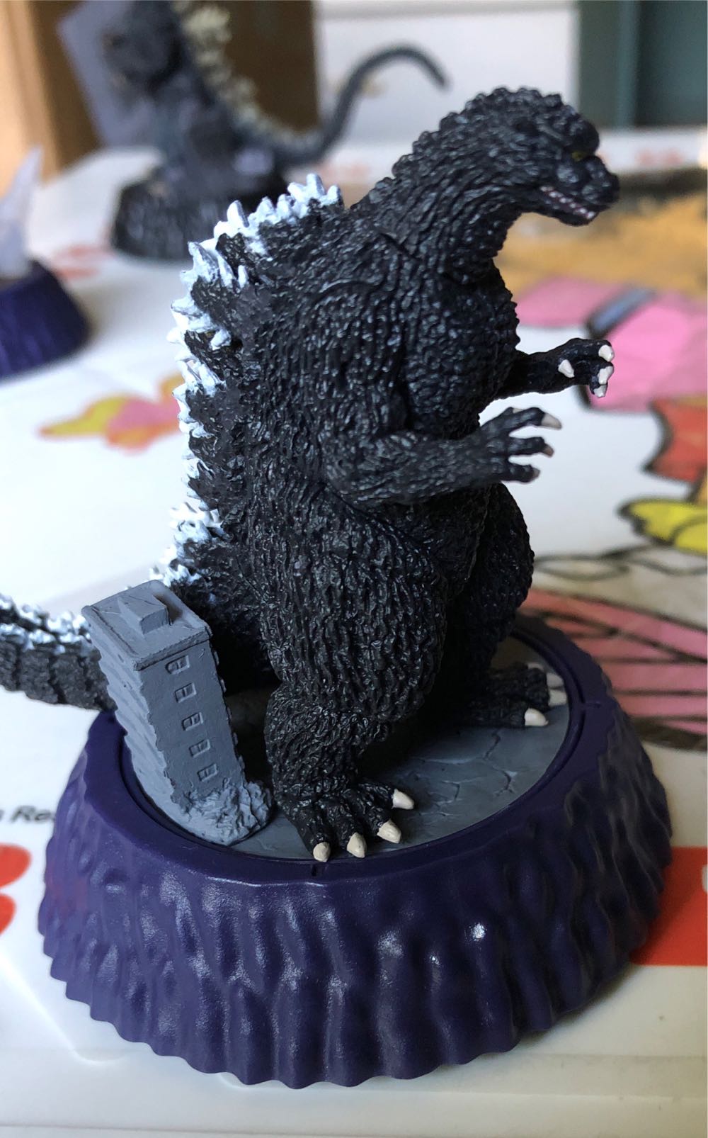 Godzilla ( Bandai / 1994 ) - Godzilla vinyl figure collectible - Main Image 2