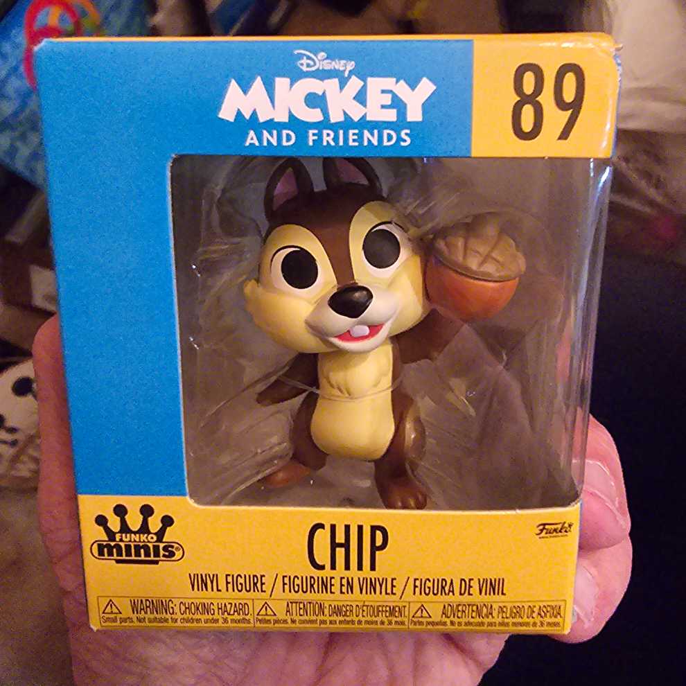 Mickey Mouse  vinyl figure collectible [Barcode 889698610476] - Main Image 2