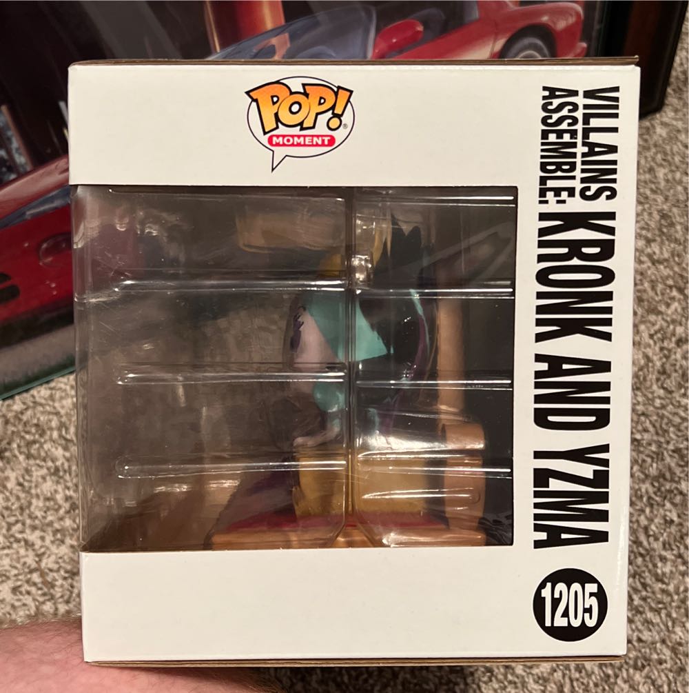 Villains Assemble: Yzma & Kronk - Disney Villains vinyl figure collectible [Barcode 889698646789] - Main Image 3