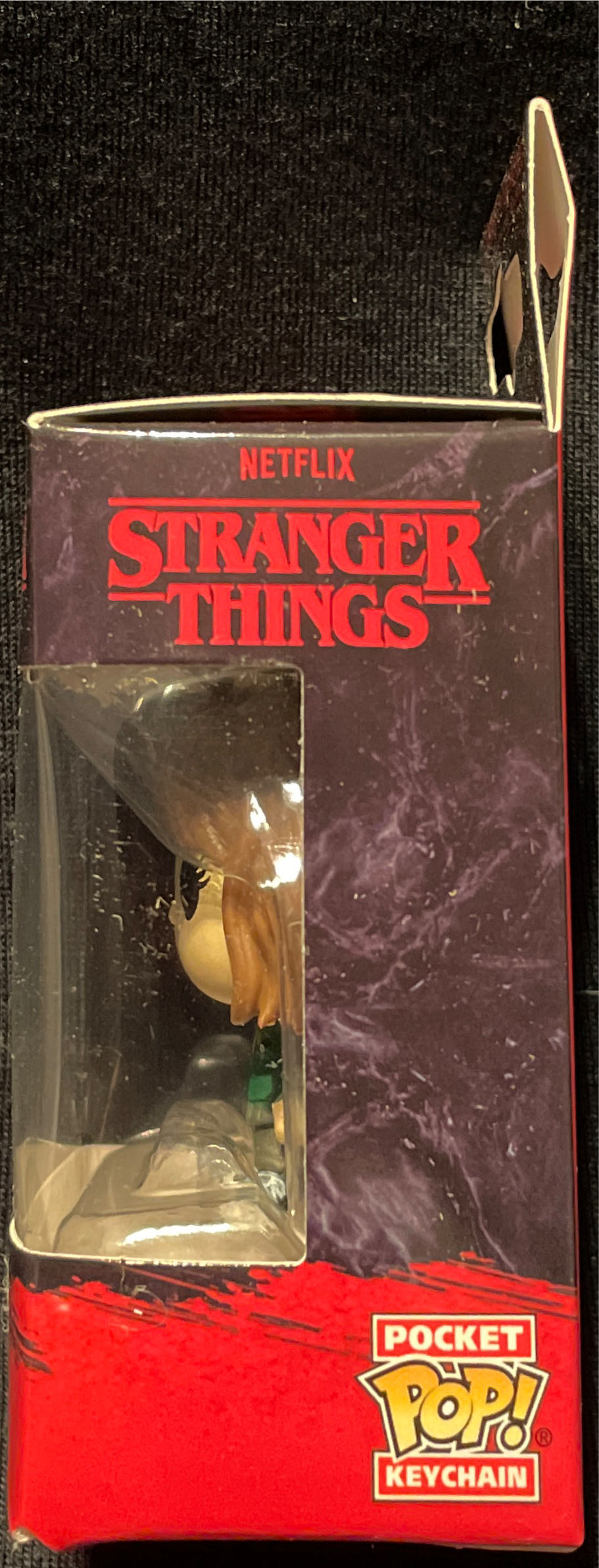 Robin - Stranger Things vinyl figure collectible [Barcode 889698623841] - Main Image 3