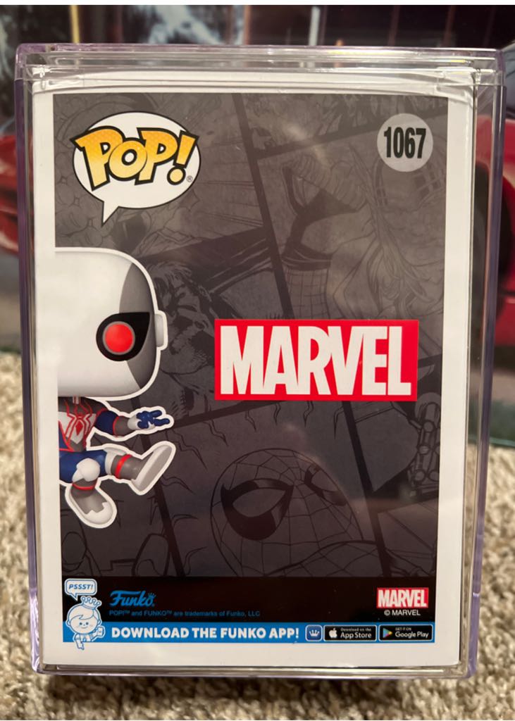 Spider-Man (Bug-Eyes Armor) Pop! 1067 - Spider-Man vinyl figure collectible [Barcode 889698653657] - Main Image 2