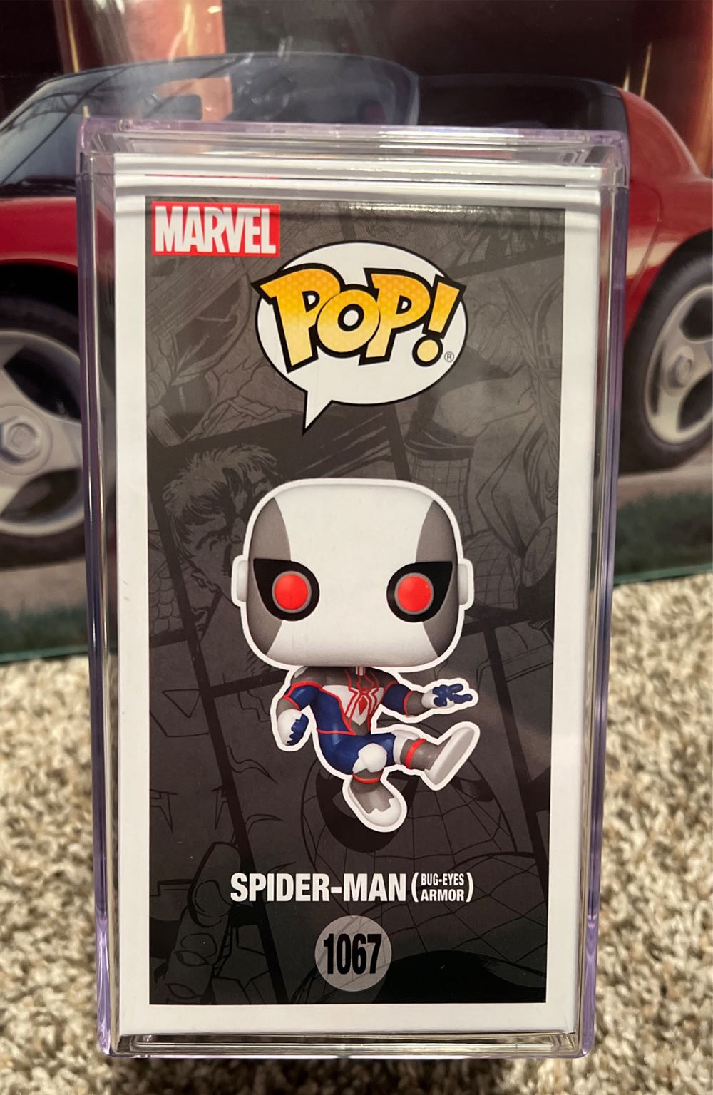Spider-Man (Bug-Eyes Armor) Pop! 1067 - Spider-Man vinyl figure collectible [Barcode 889698653657] - Main Image 4