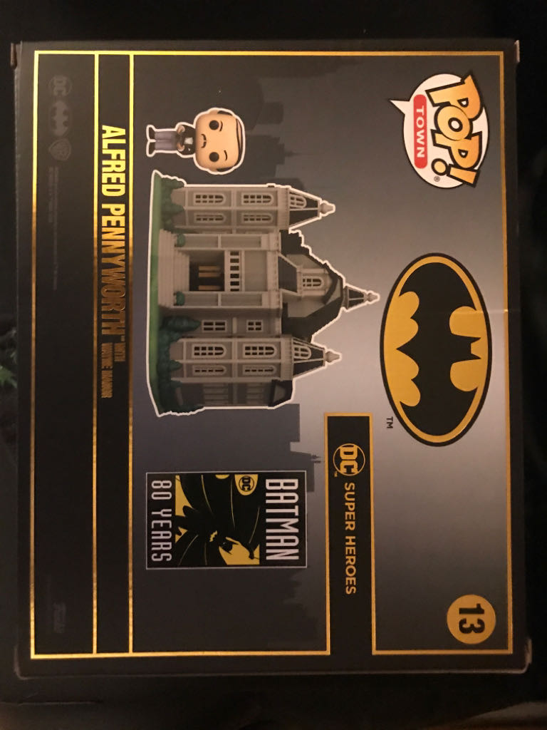 Alfred Pennyworth W/Wayne Manor  vinyl figure collectible - Main Image 2