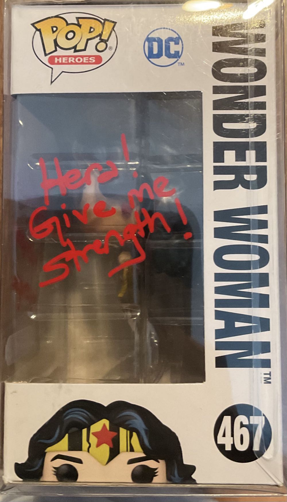 Wonder Woman - DC Universe vinyl figure collectible [Barcode 889698666213] - Main Image 3