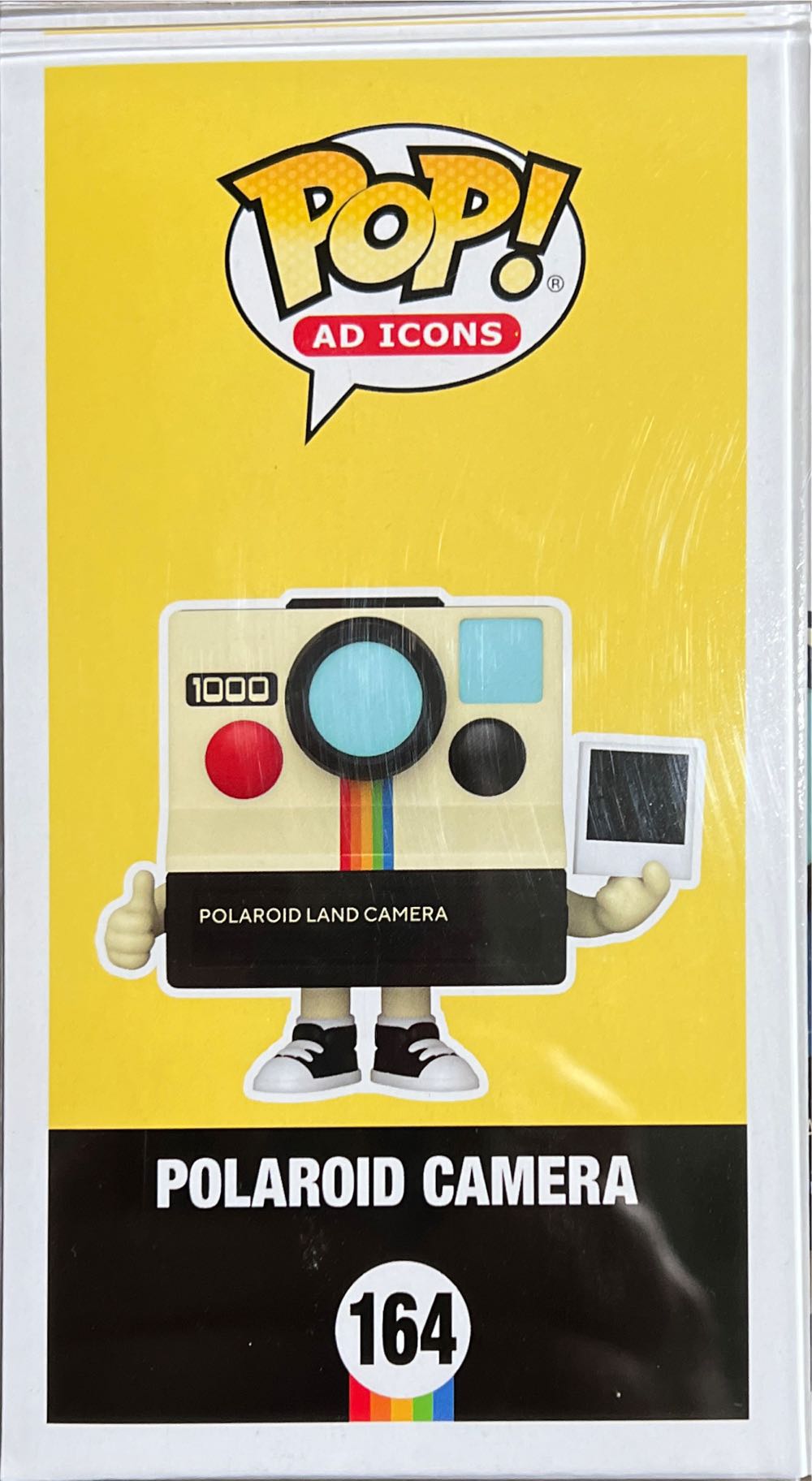 Polaroid -164- Polaroid Camera - Ad Icons vinyl figure collectible [Barcode 889698653718] - Main Image 3