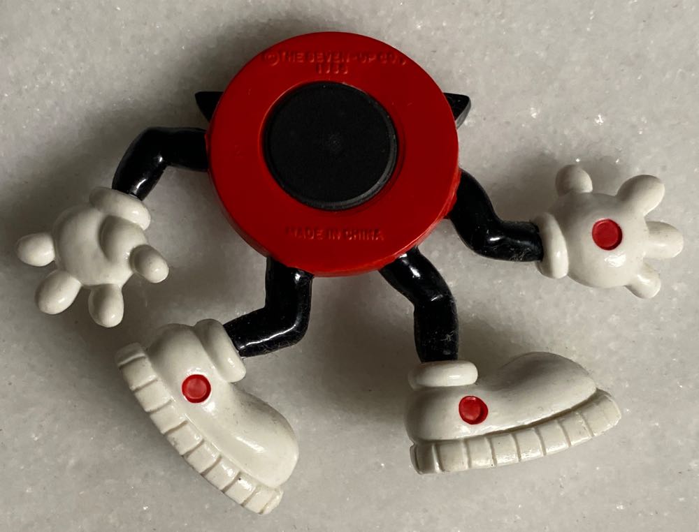 7Up Spot Magnet  vinyl figure collectible - Main Image 2