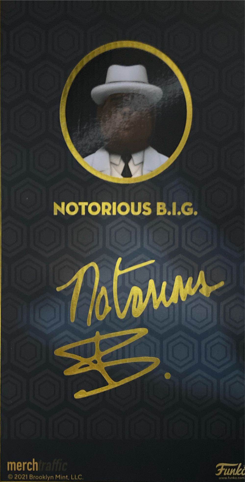 Pop Pop! Vinyl Gold: Biggie Smalls White Suit 12” Multicolor  vinyl figure collectible [Barcode 889698567213] - Main Image 3