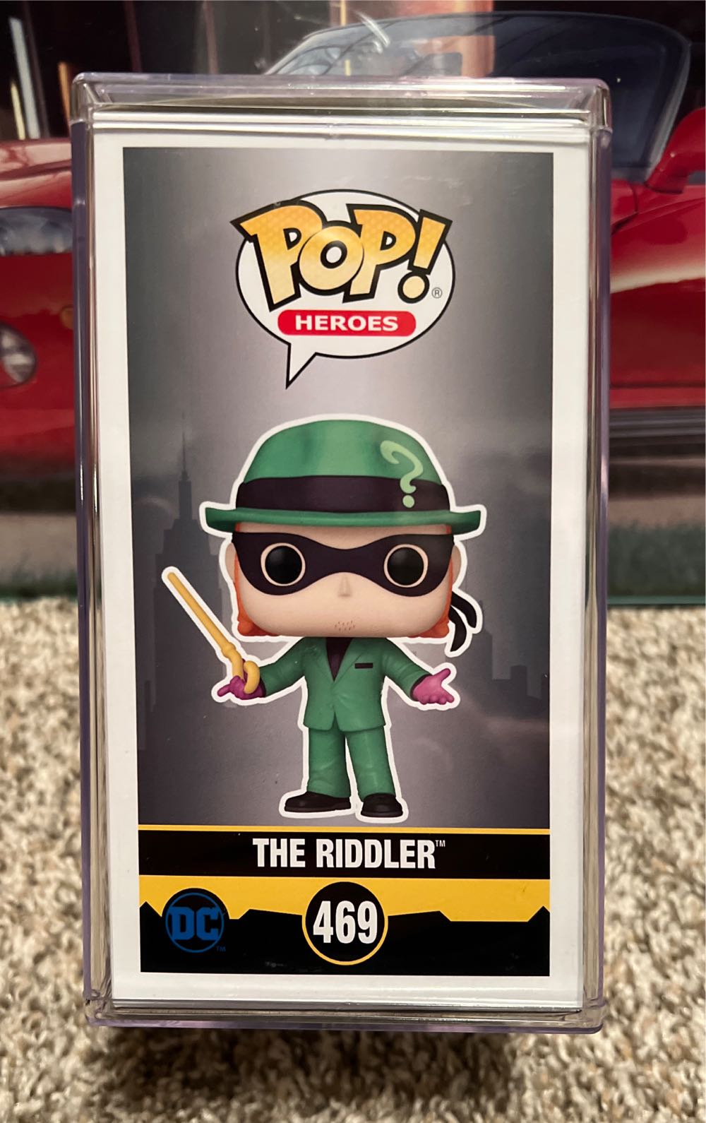 The Riddler - Batman vinyl figure collectible [Barcode 889698688529] - Main Image 4