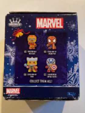 Gingerbread Thor - 142 - Marvel Universe vinyl figure collectible [Barcode 889698664103] - Main Image 2