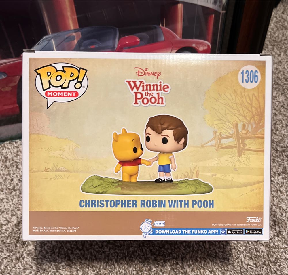Christopher Robin With Pooh - Winnie the Pooh vinyl figure collectible [Barcode 889698682312] - Main Image 2