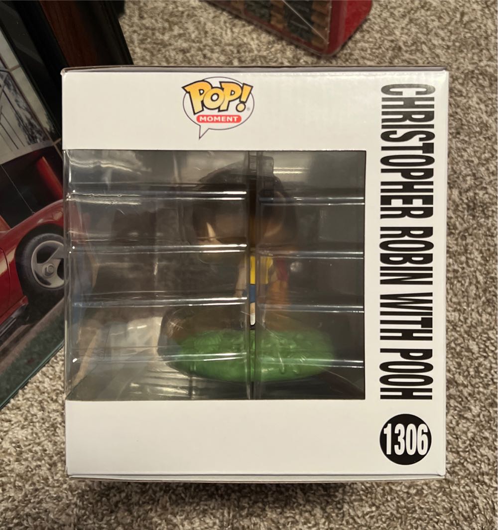 Christopher Robin With Pooh - Winnie the Pooh vinyl figure collectible [Barcode 889698682312] - Main Image 3