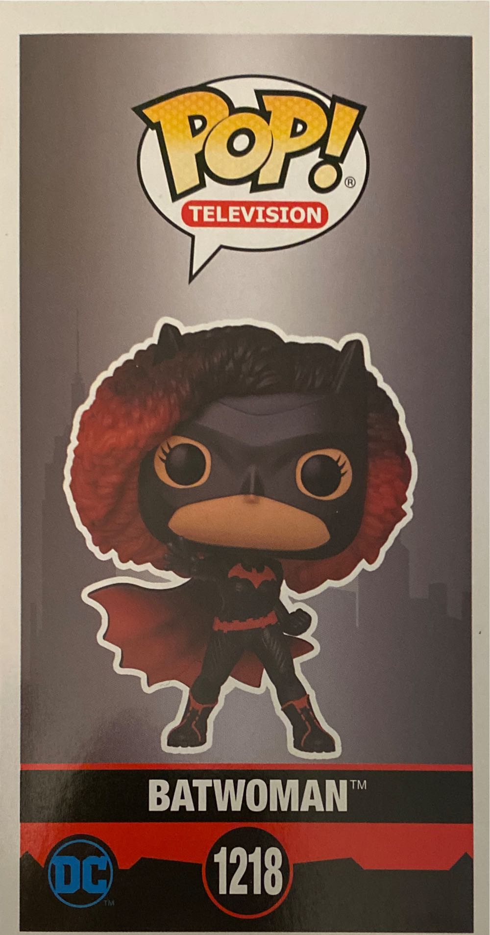 Batwoman Funko Pop #1218  - Batman vinyl figure collectible - Main Image 3