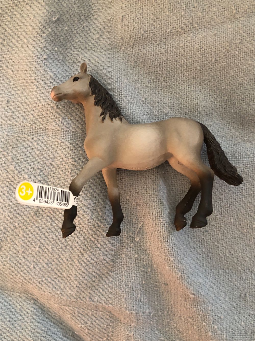 Shl13924 Poulain Pure Race Spanish Of Horses Schleich Pura Raza Espanola Young Horse Club Pura  vinyl figure collectible [Barcode 4059433305455] - Main Image 2