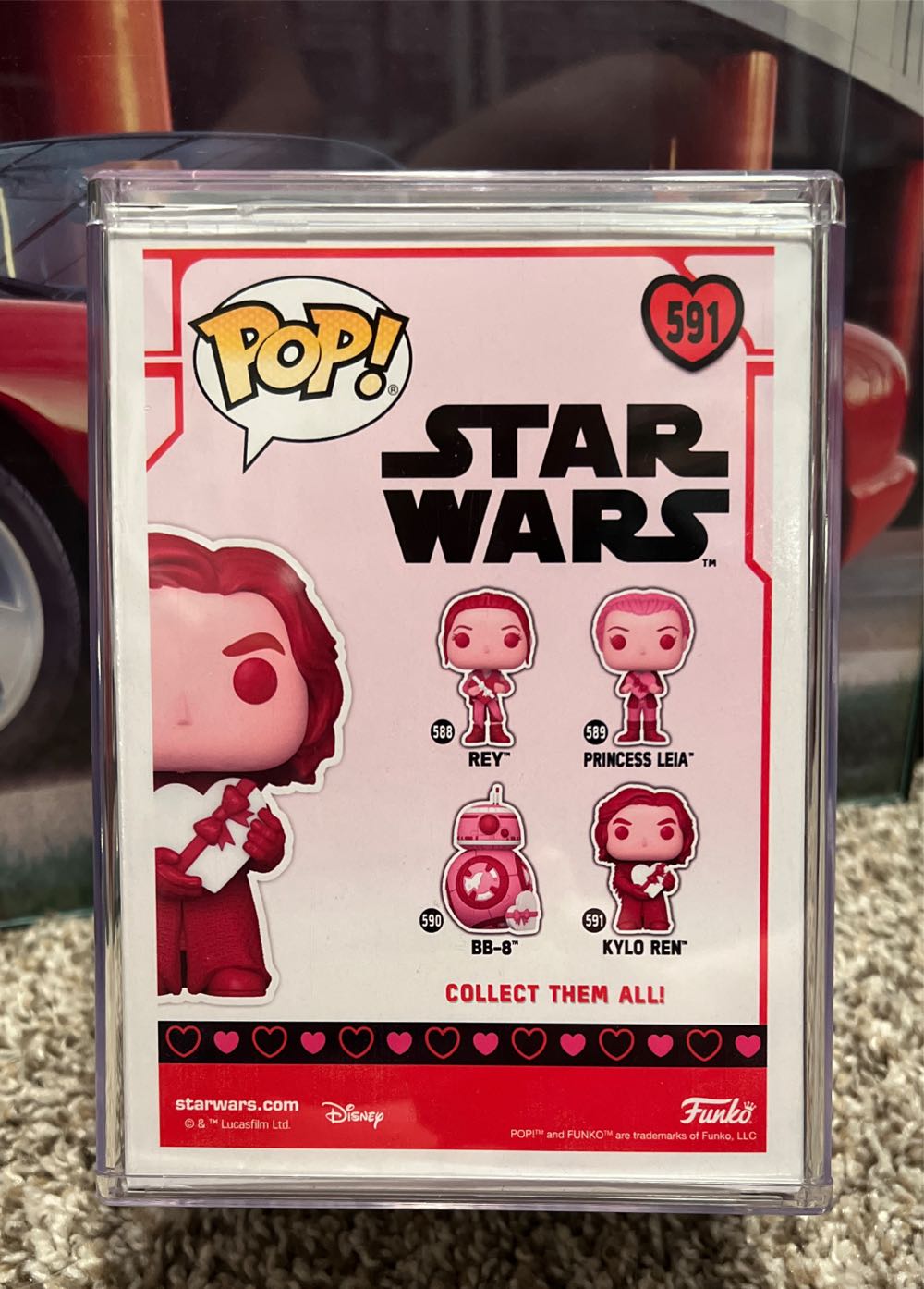 Kylo Ren - Star Wars vinyl figure collectible [Barcode 889698676120] - Main Image 2