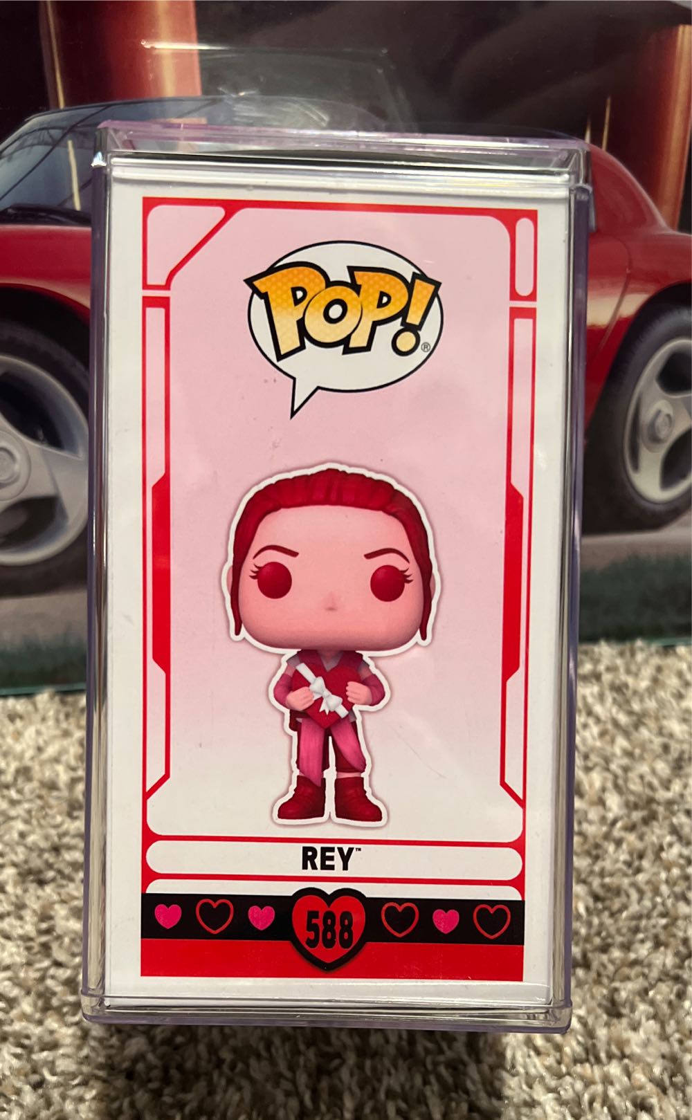 # 588 Rey - Star Wars vinyl figure collectible [Barcode 889698676144] - Main Image 4