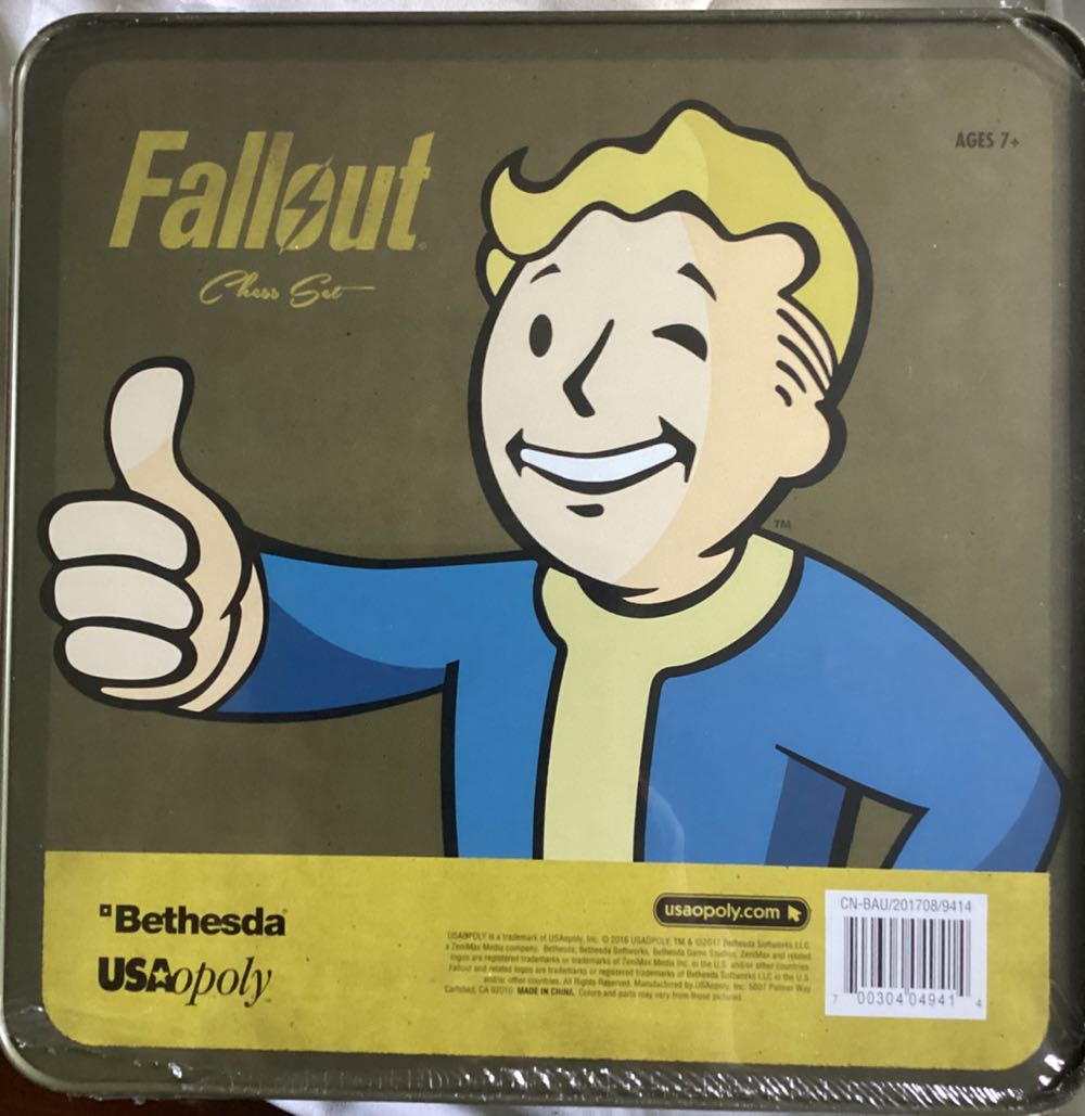 Fallout Chess Set Exclusive Tin  vinyl figure collectible [Barcode 700304049414] - Main Image 2