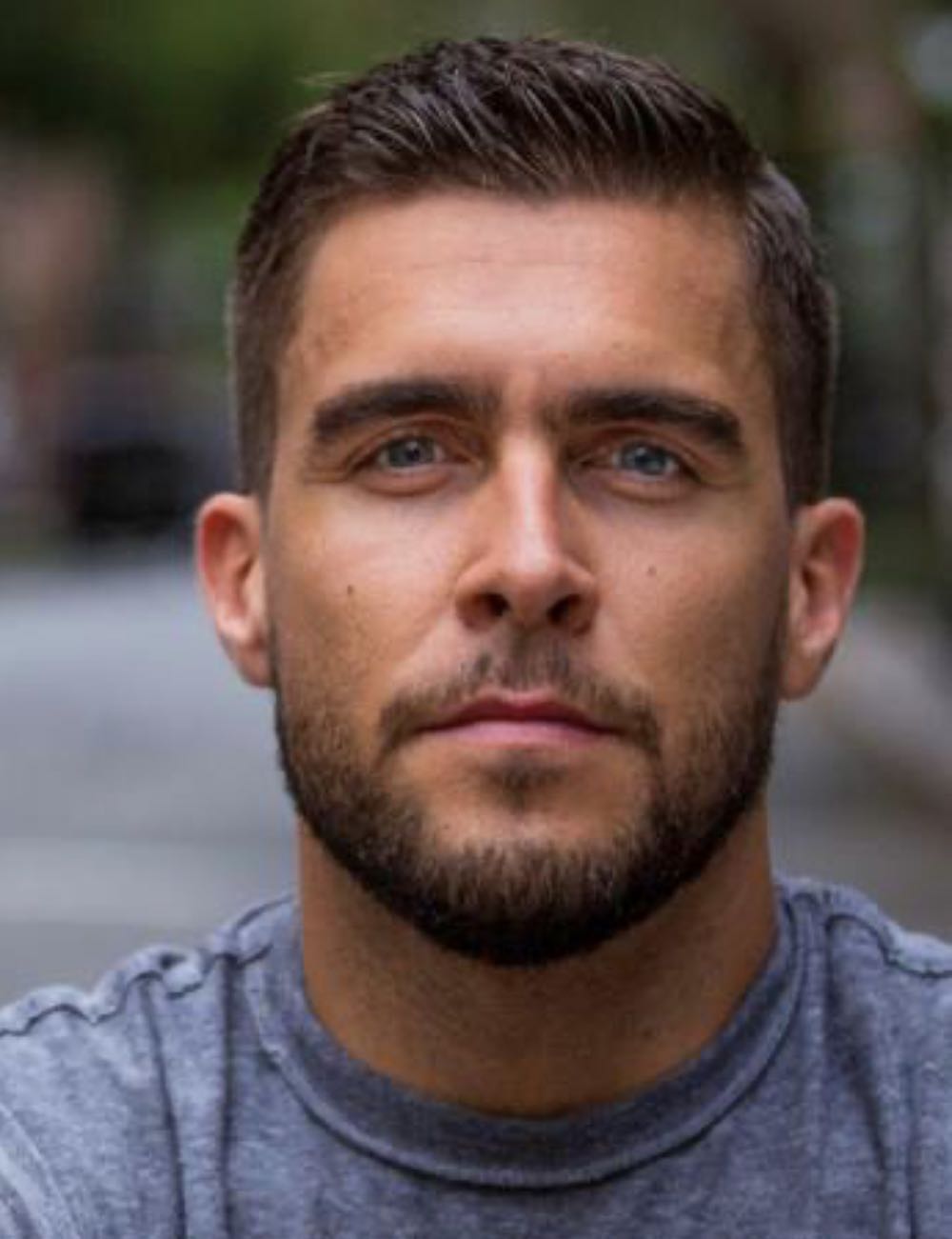 She-Hulk Jumbo Pop! 1135 - Marvel Universe vinyl figure collectible [Barcode 889698650502] - Main Image 3