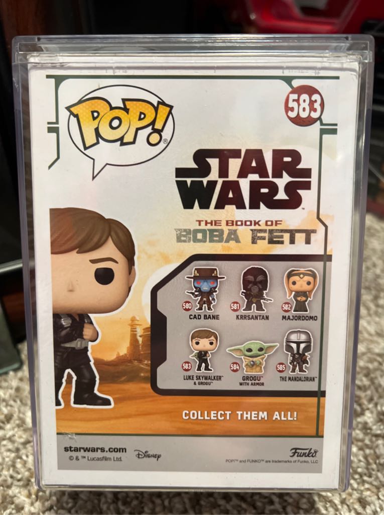 Luke Skywalker & Grogu - Star Wars vinyl figure collectible [Barcode 889698686525] - Main Image 2