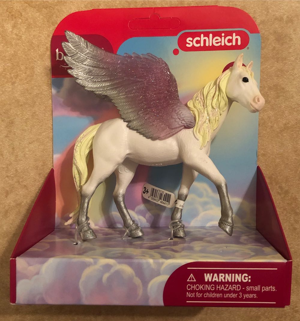 Schleich Bayala Sunrise Pegasus  Pink & Gold  vinyl figure collectible [Barcode 4059433591100] - Main Image 2