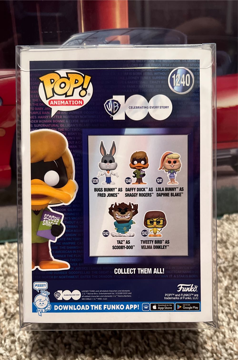 WB100 -1240- Daffy Duck As Shaggy Rogers - Warner Bros. vinyl figure collectible [Barcode 889698694254] - Main Image 2