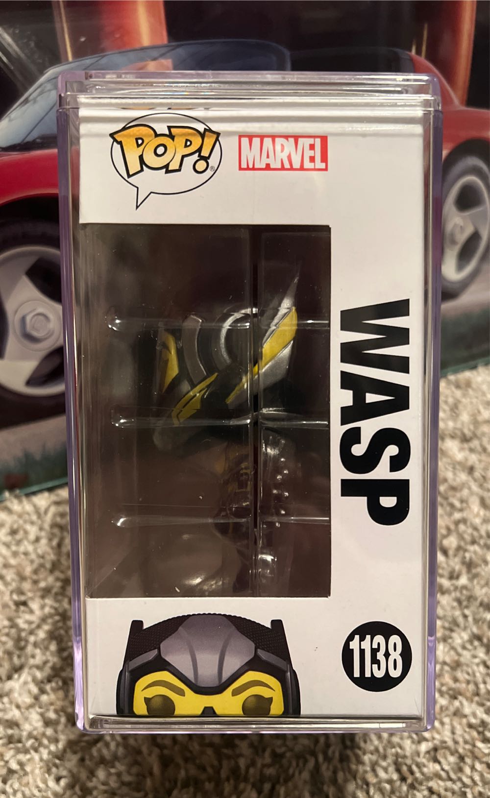 The Wasp - Ant-Man and the Wasp vinyl figure collectible [Barcode 889698704915] - Main Image 3