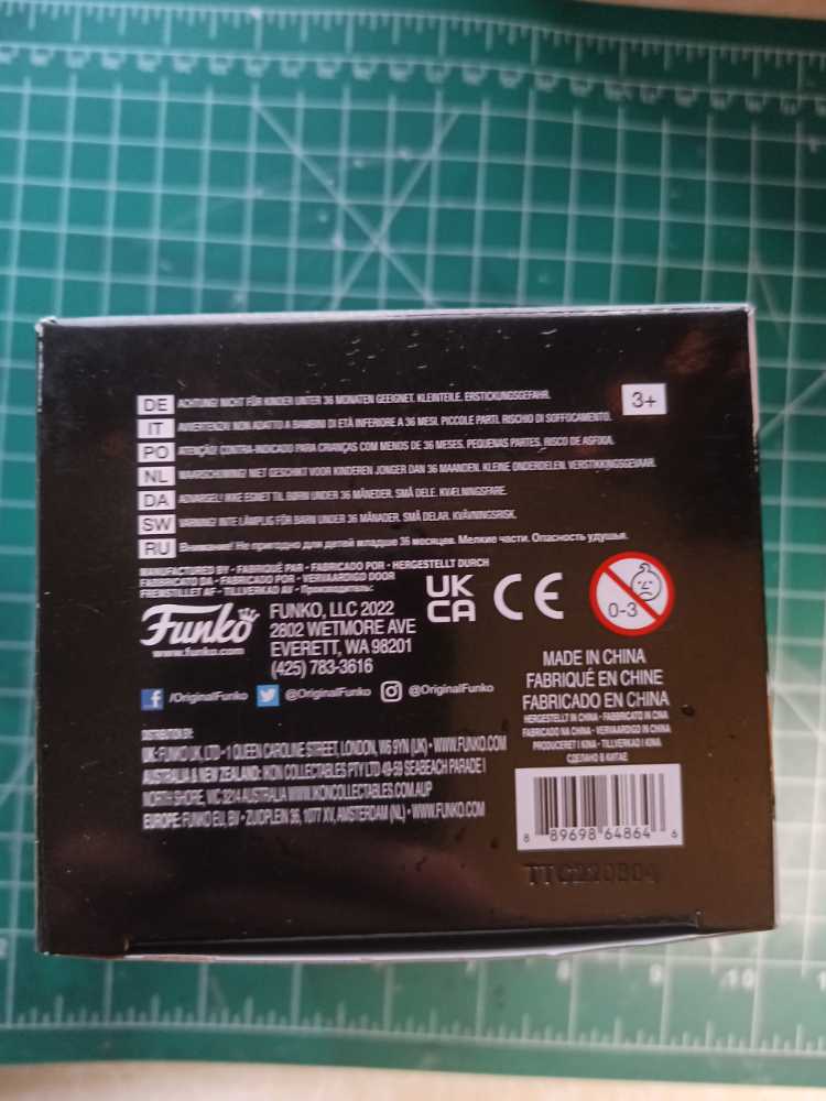 Dr. Ian Malcom 104 - Jurassic Park vinyl figure collectible [Barcode 889698648646] - Main Image 4