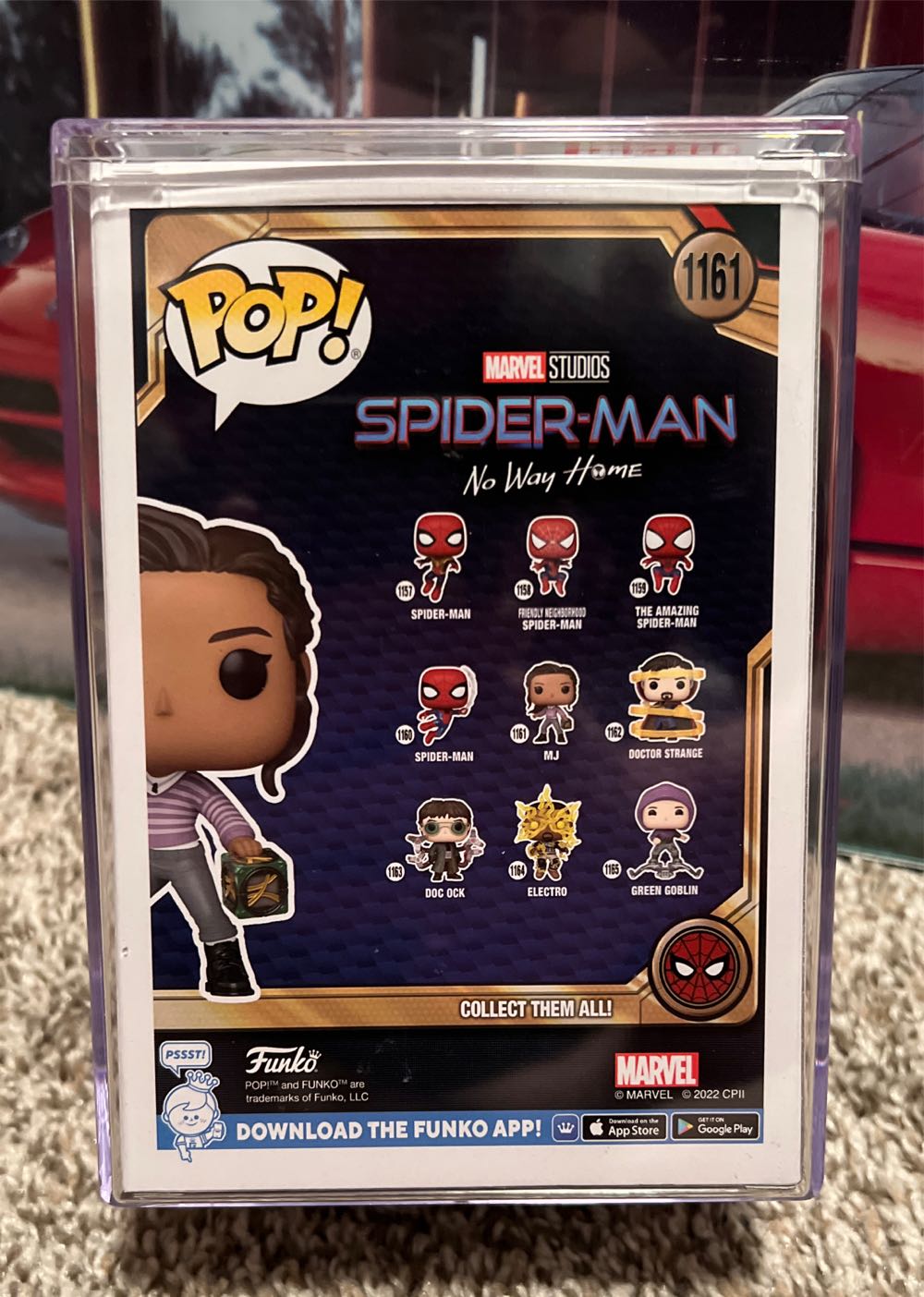 MJ - Spider-Man vinyl figure collectible [Barcode 889698676090] - Main Image 2
