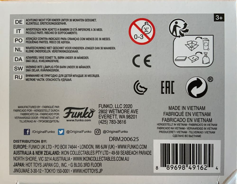 Bugs Bunny (Show Outfit) - Looney Tunes vinyl figure collectible - Main Image 4