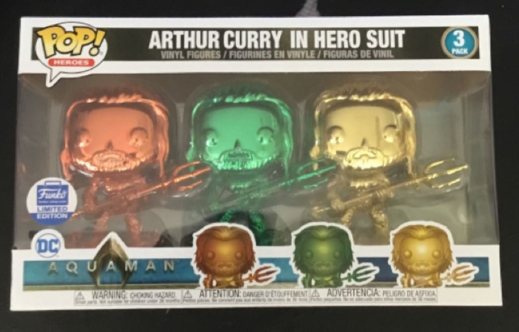 Arthur Curry in Hero Suit (3 Pack)  vinyl figure collectible [Barcode 889698432160] - Main Image 2