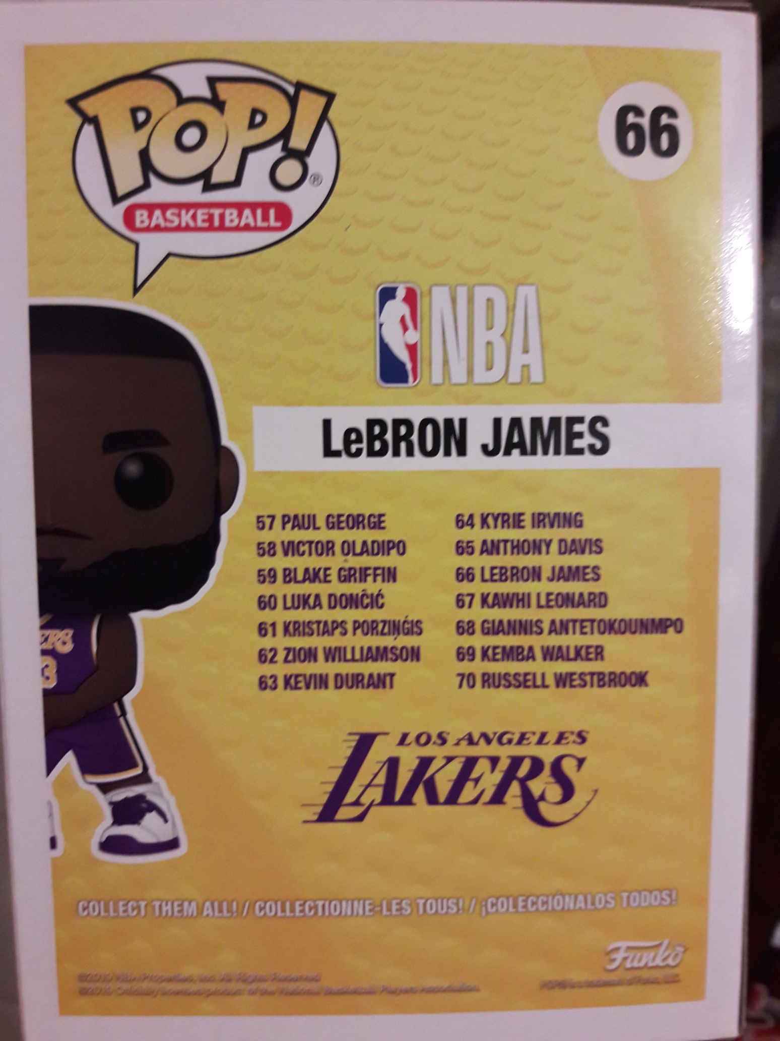 LeBron James (Home Jersey)  vinyl figure collectible - Main Image 2