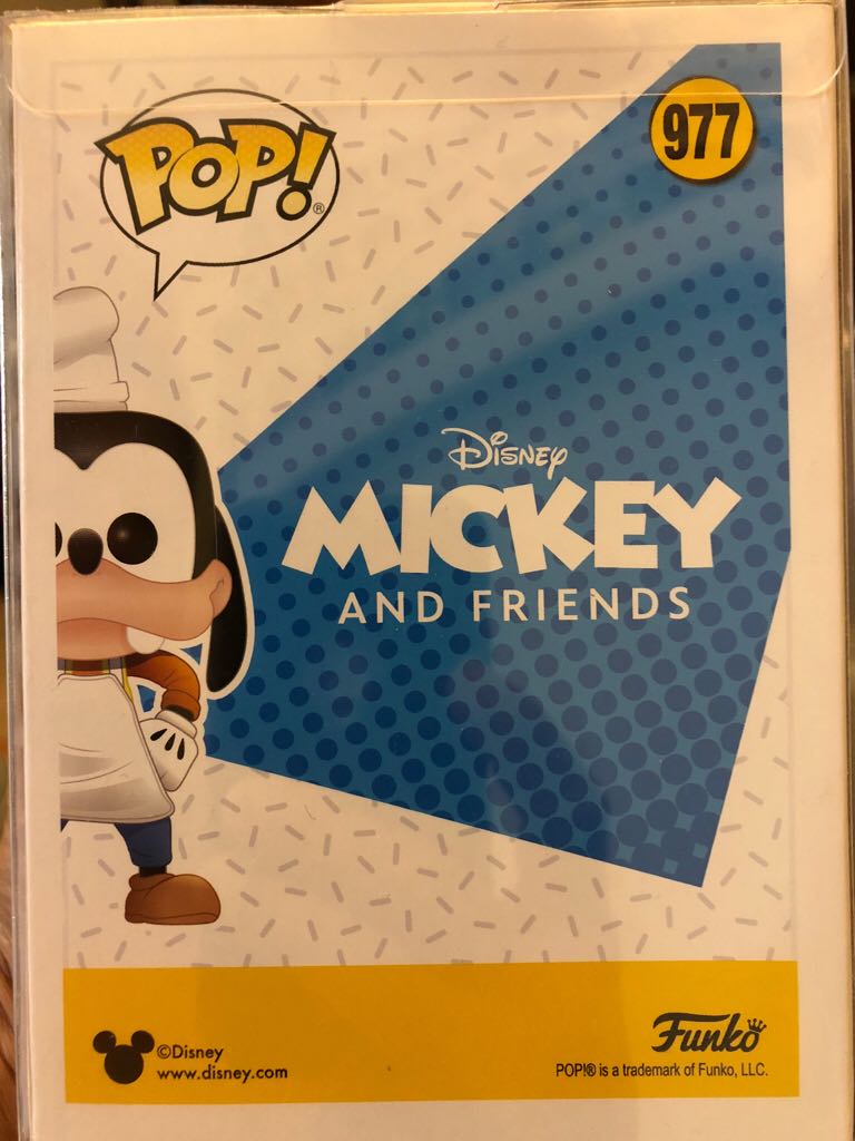 Chef Goofy  vinyl figure collectible [Barcode 889698510349] - Main Image 2