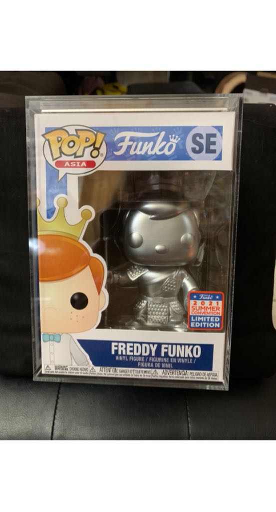 Freddy Funko (Guan Yu) (Silver) - Freddy Funko vinyl figure collectible [Barcode 889698611633] - Main Image 2