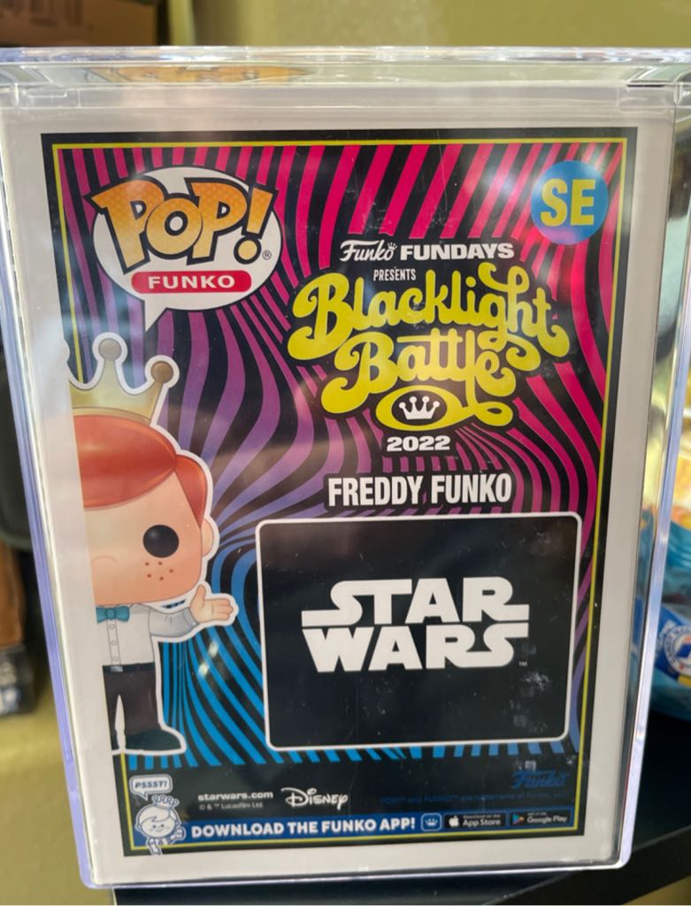 SE Freddy Funko As Darth Maul - Freddy Funko vinyl figure collectible [Barcode 889698494311] - Main Image 2