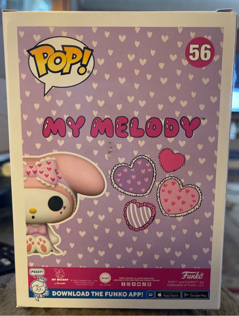 My Melody - Hello Kitty vinyl figure collectible [Barcode 889698650366] - Main Image 2