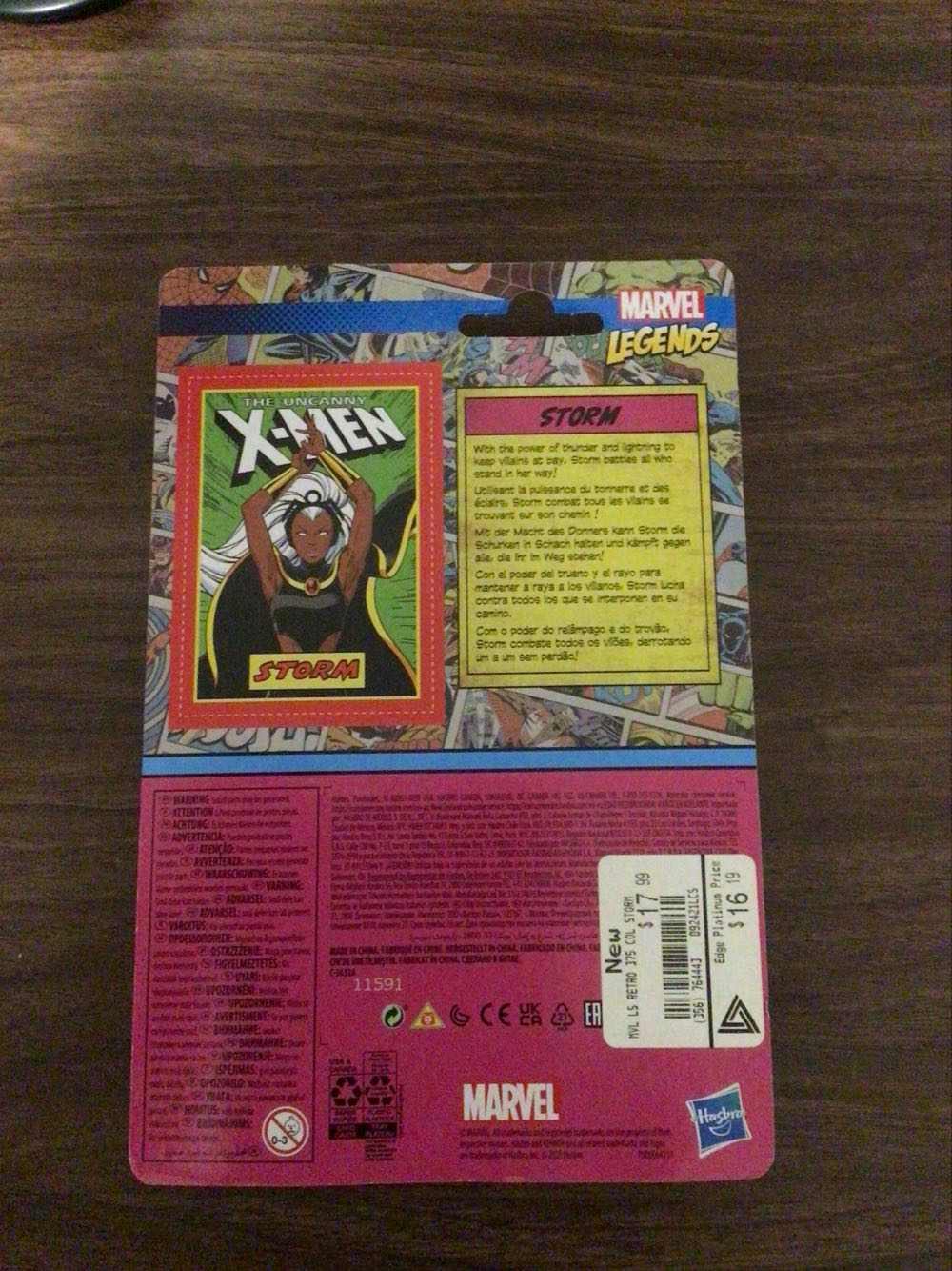 Storm Marvel Legends  vinyl figure collectible - Main Image 2