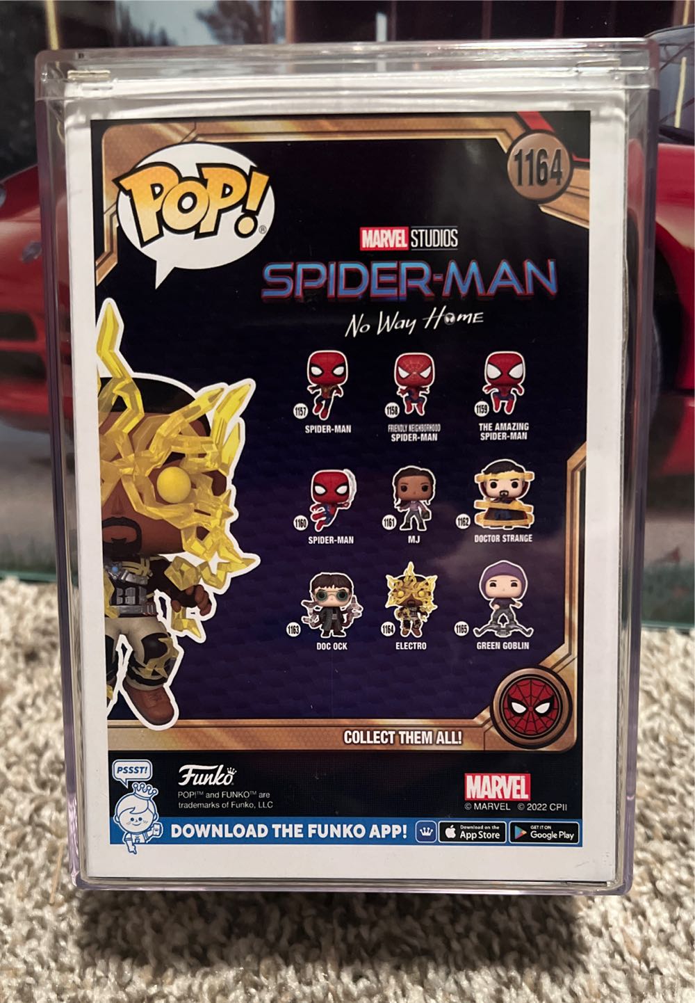 Electro (Max Dillon) - Spider-Man vinyl figure collectible [Barcode 889698676045] - Main Image 2