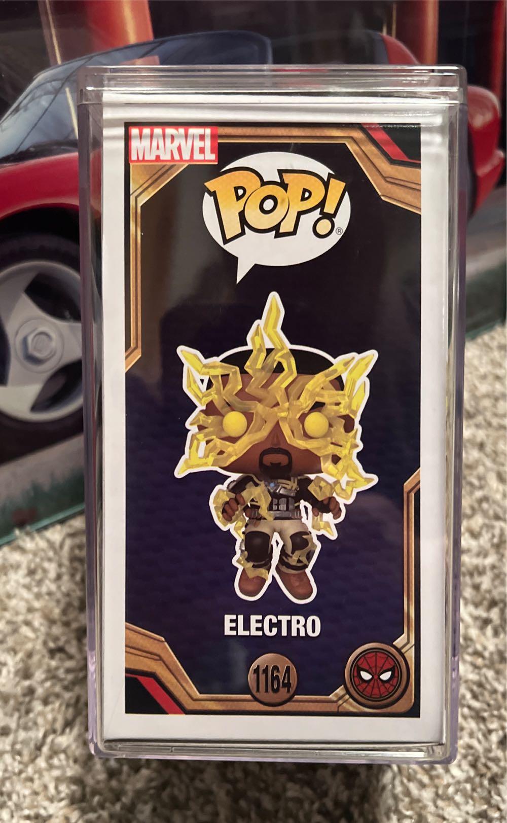 Electro (Max Dillon) - Spider-Man vinyl figure collectible [Barcode 889698676045] - Main Image 4