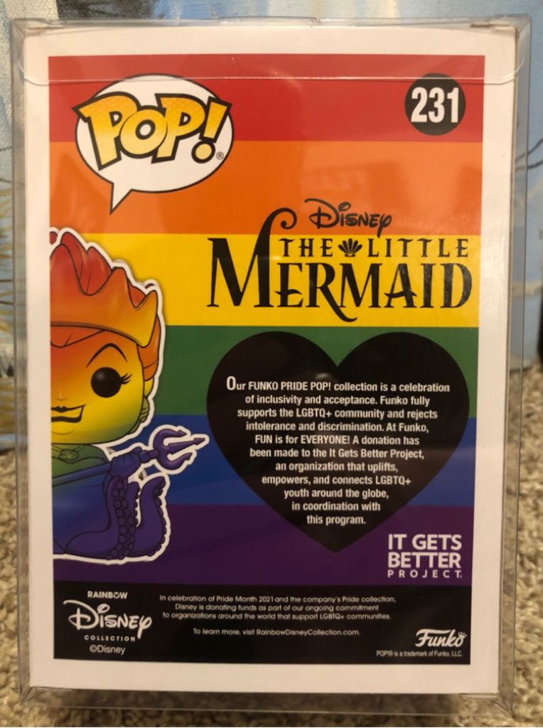 DISNEY URSULA: DIAMOND COLLECTION ( RAINBOW ) - Disney vinyl figure collectible - Main Image 2