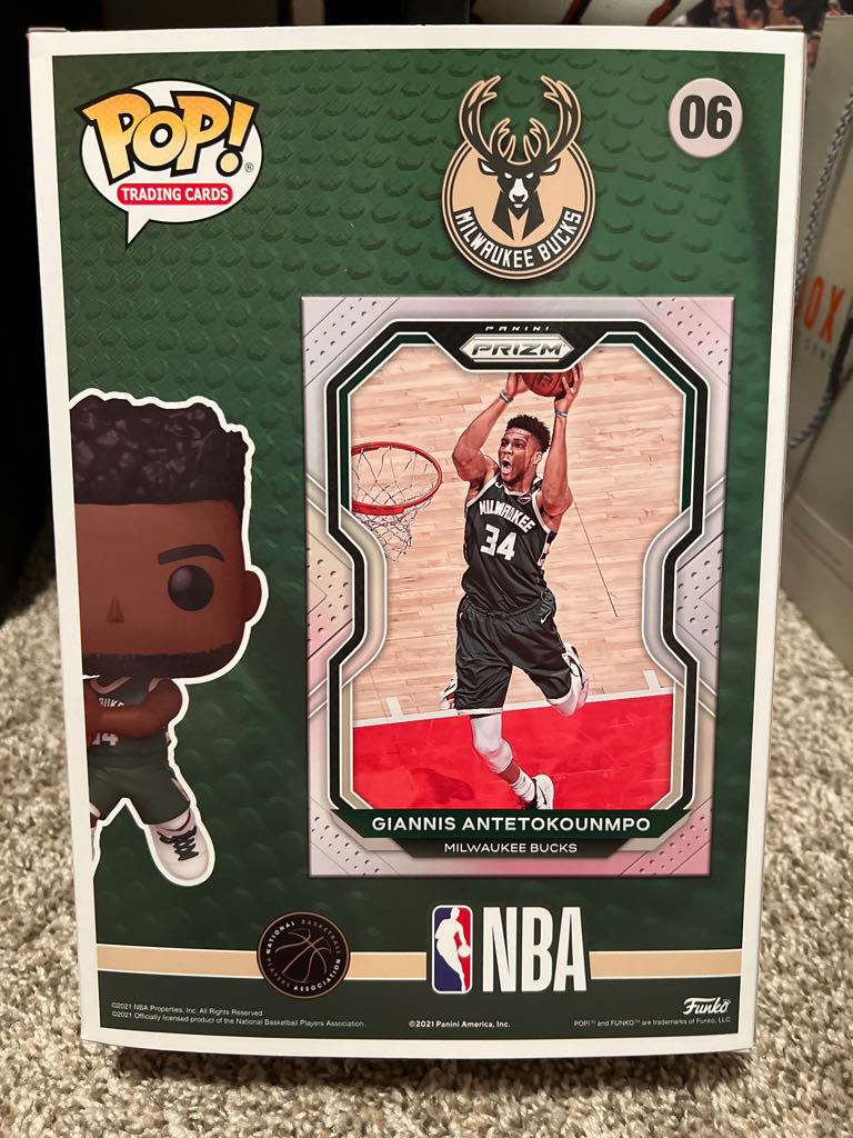 MILWAUKEE BUCKS: GIANNIS ANTETOKOUNMPO - NBA vinyl figure collectible [Barcode 889698605236] - Main Image 2